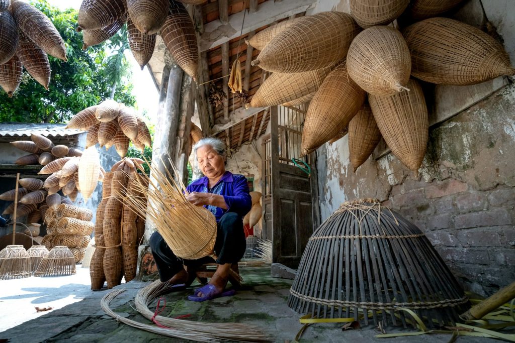 Using Rattan Webbing for Headboards: Size Guide, Patterns & Suppliers